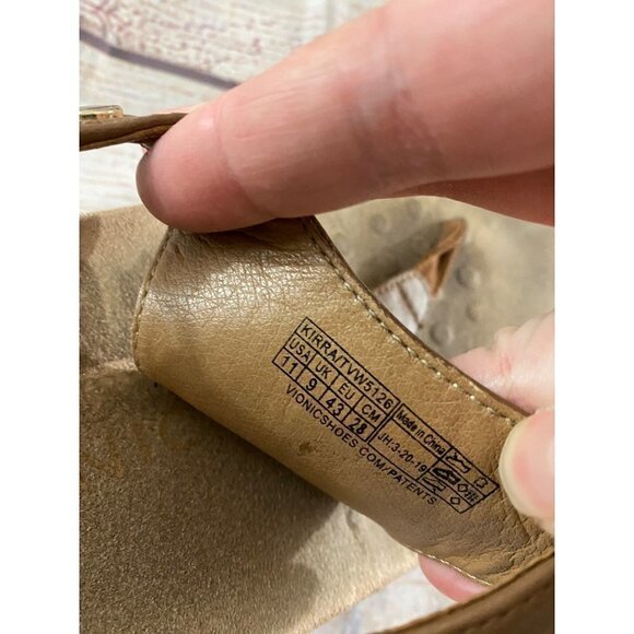 Vionic Women's Brown Leather T Strap Sandals - 11 - Picture 7 of 11
